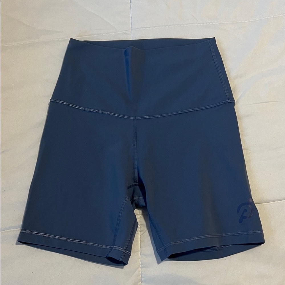 Peloton x Lululemon align biker shorts size 6